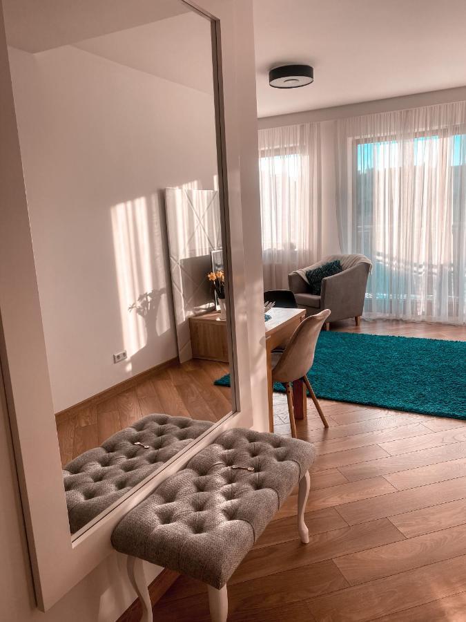 Apartament Solna 80 - Centrum Miasta Z Podziemnym Garazem Kielce Esterno foto